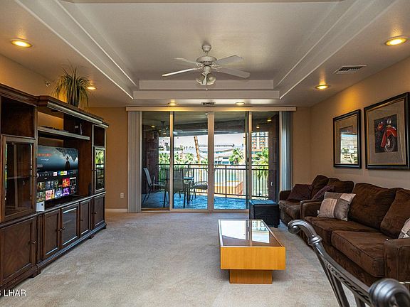 4th image of 251 Moser Ave #101-1
