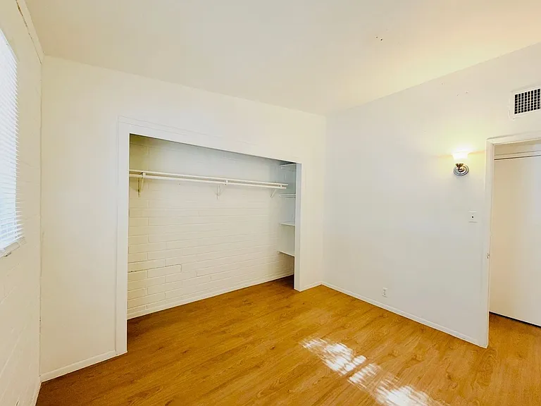 Elvira320 — Photo 25