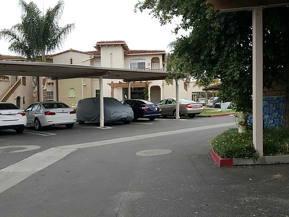 4th image of 310 E McCoy Ln Unit 3I