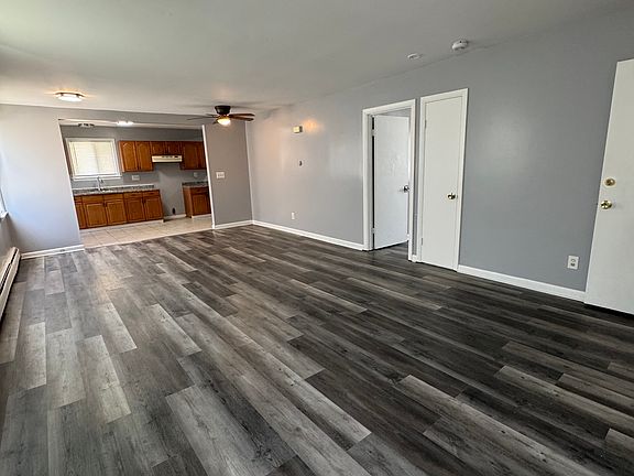 4th image of 32 Platt St #1