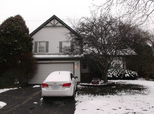 80 Copperwood Dr, Buffalo Grove, IL 60089