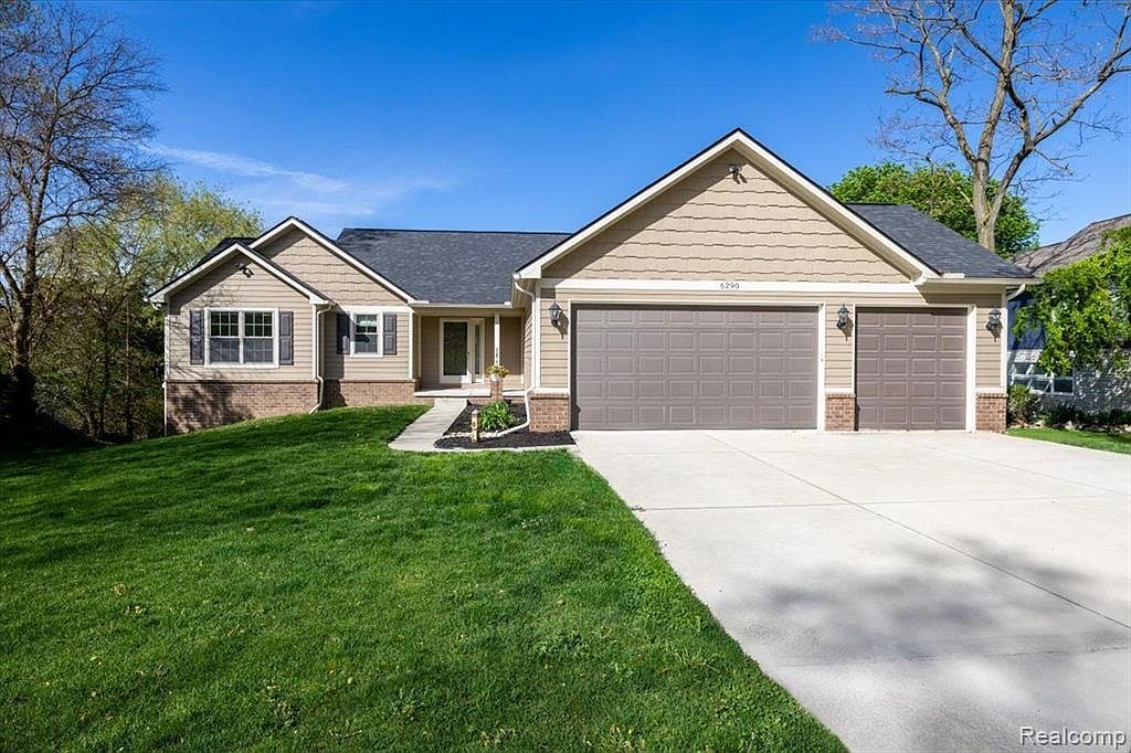 6290 Fonda Lake Dr, Brighton, MI 48116 Zillow