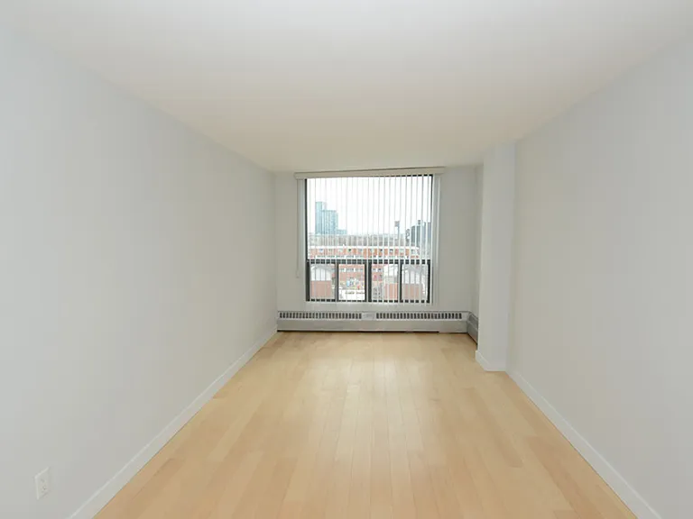 800 Richmond St W — Photo 54