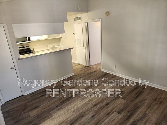4th image of 4350 Perkinshire Ln APT 211