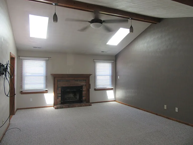 2400 Broadnax Cir — Photo 6