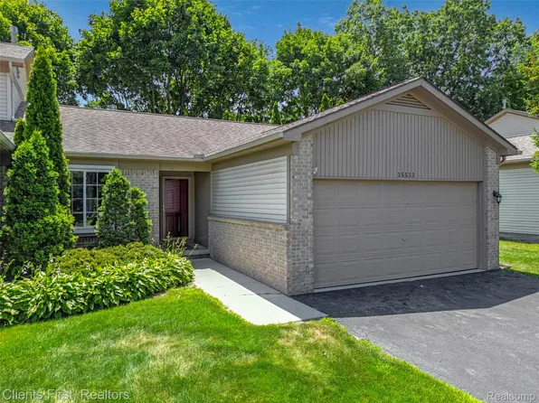 35533 Dove Trl #24, Westland, MI 48185
