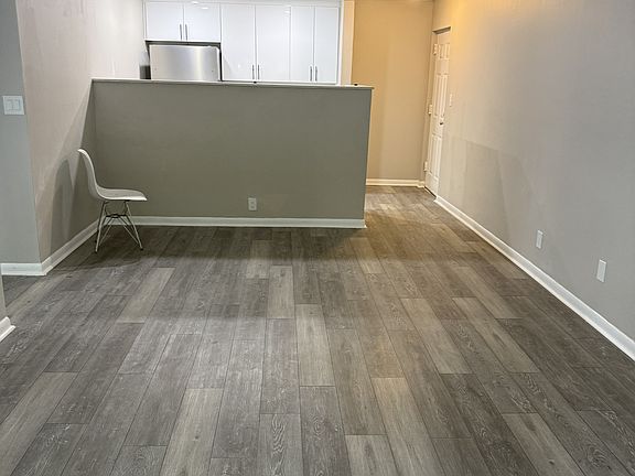 4th image of 1850 N Congress Ave APT 207