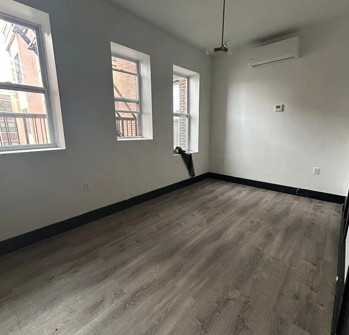 Studio, 500 sqft, $1,450 — Photo 4