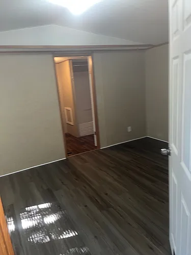 2233 E 8th St #206 Photo 1