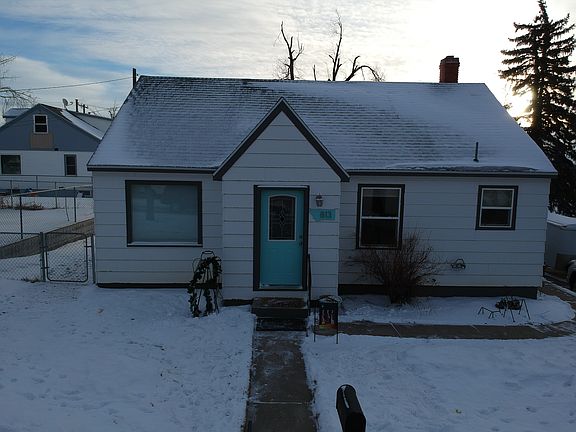 2nd image of 813 1st Ave