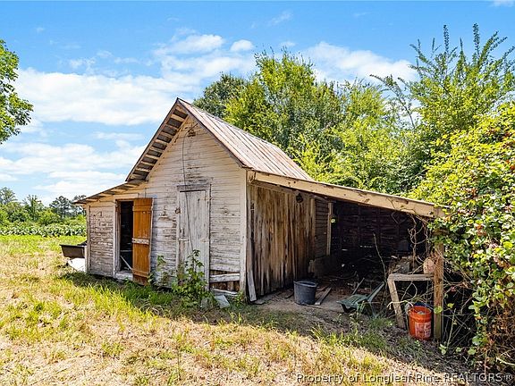 4th image of 229 Fawn Ln