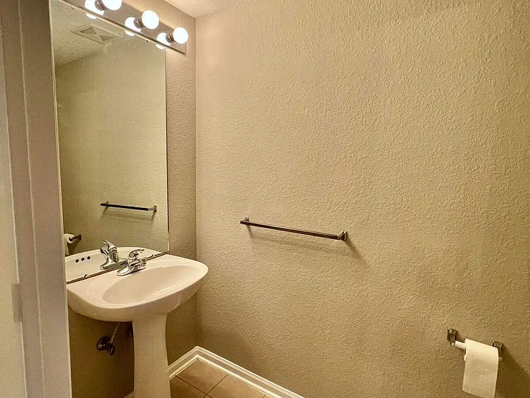 1006 Baldwin Rowe Cir #1006 — Photo 5