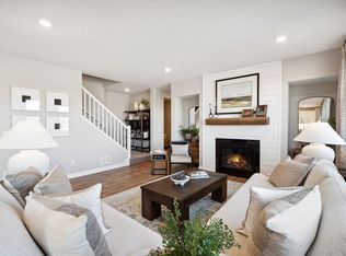 811 Foxglove Ter, Waconia, MN 55387