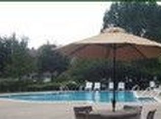 123 Coppertree Ct, Edison, NJ 08820