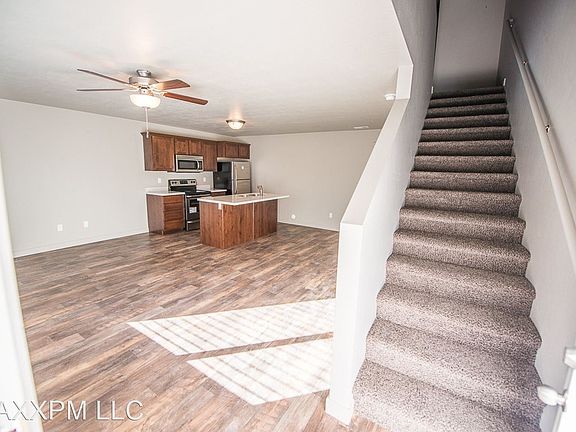 3rd image of 4348 W Ashburn Way