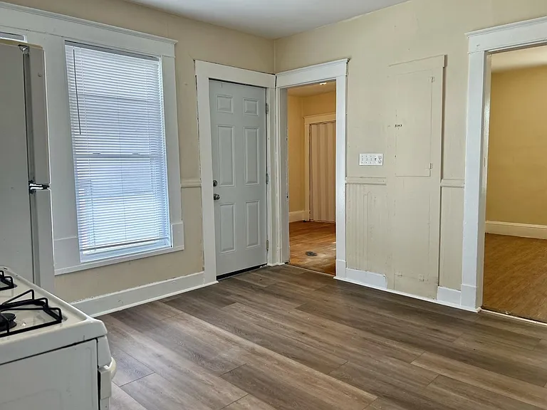107-109 Birch St #2 — Photo 11