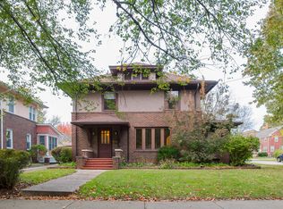 803 W Downer Pl, Aurora, IL 60506