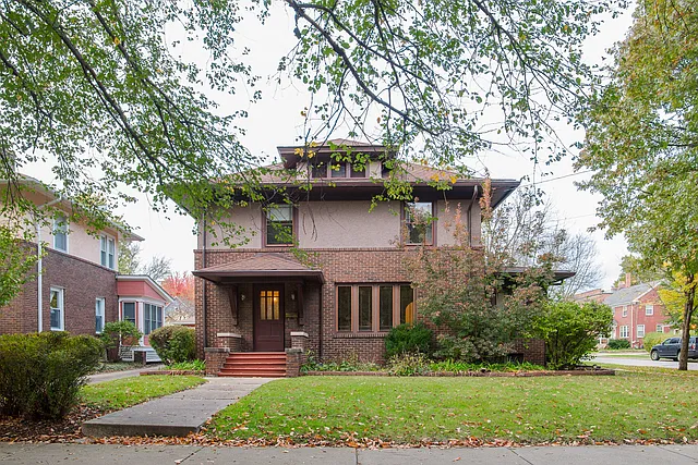 803 W Downer Pl photo 1
