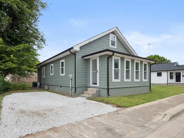 306 Highlawn Ave, Seymour, IN 47274