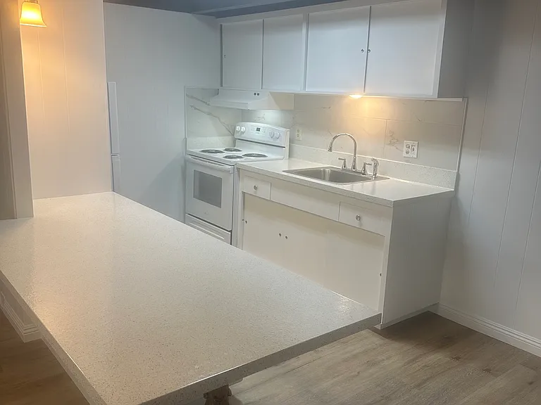 4100 E Broadway #5 — Photo 5