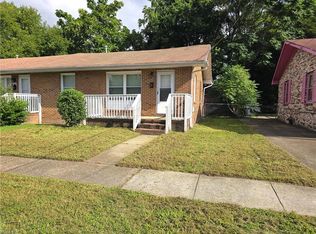 30 Carver Cir, Portsmouth, VA 23701