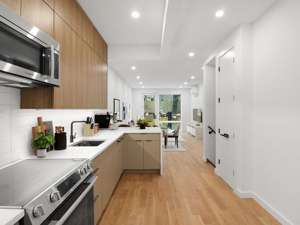 87 Carlton Ave FLOOR 1