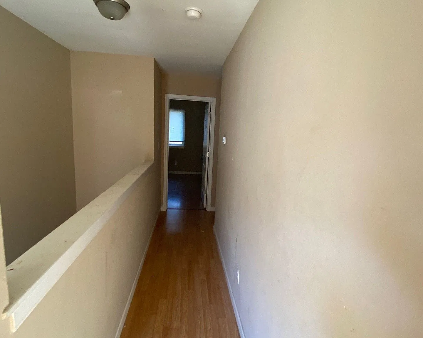 3 bed, $1,200 — Photo 1