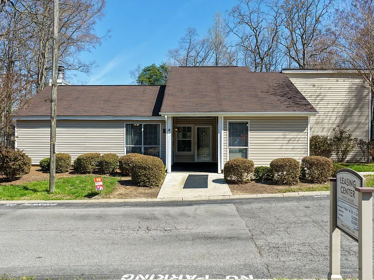 Leasing Office