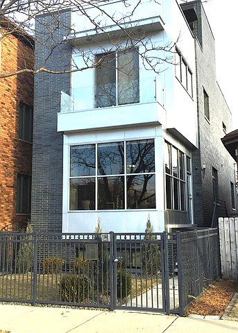 1st image of 2550 W Huron St