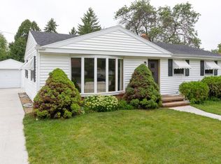1063 Campbell St, Neenah, WI 54956