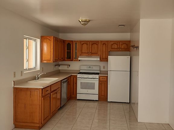 2nd image of 1616B Palomino Ct #1616-B