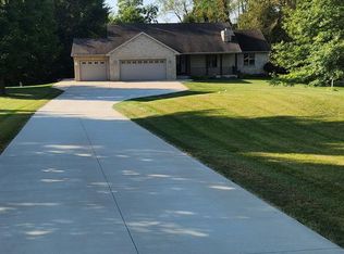 W1115 Proverbs Pass, Albany, WI 53502