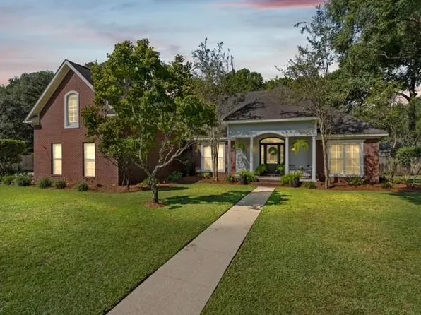5805 Chattanooga Dr, Satsuma, AL 36572