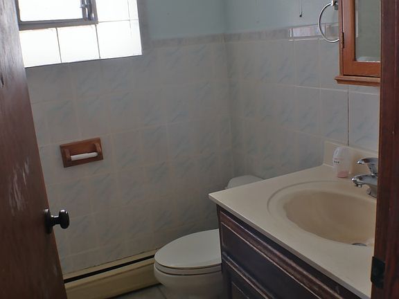 4th image of 1344 Oak Park Ave