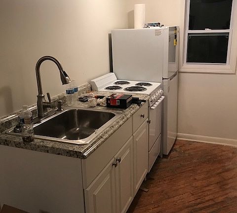 4th image of 315 1/2 Tessie Ln