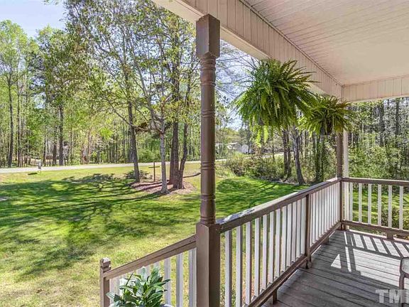 3rd image of 355 Wyndfall Ln