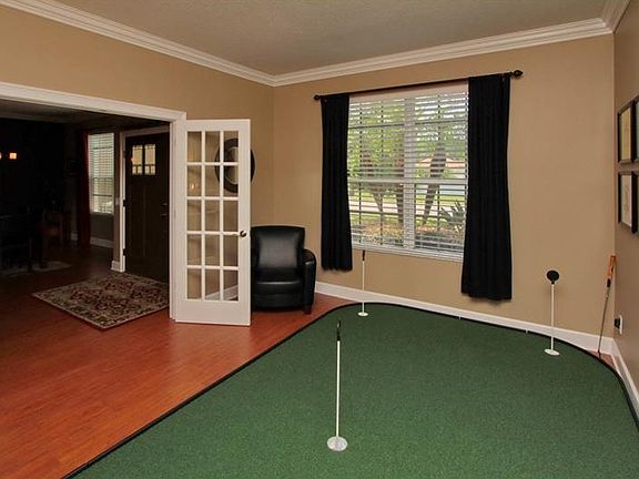 2nd image of 16239 Nikki Ln
