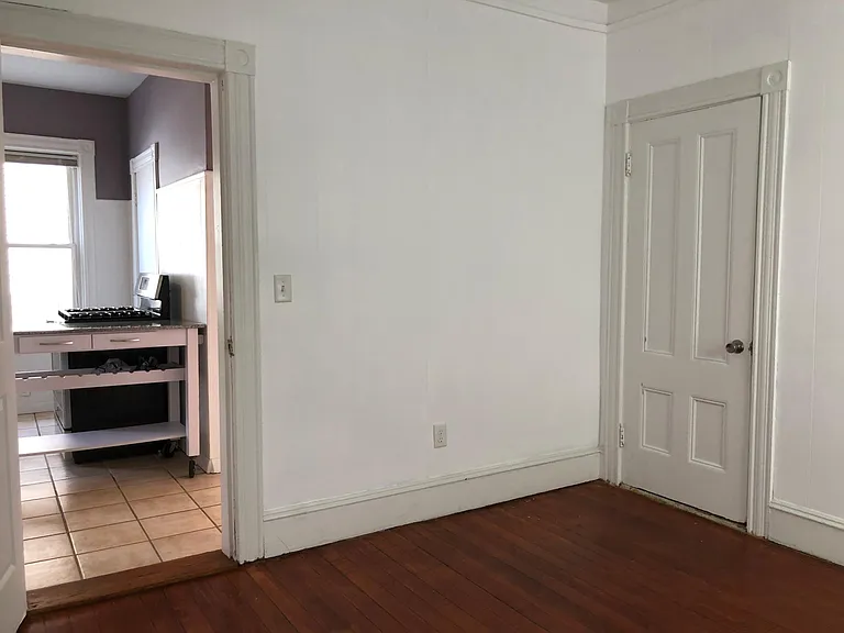 27 Violet St #1 — Photo 27