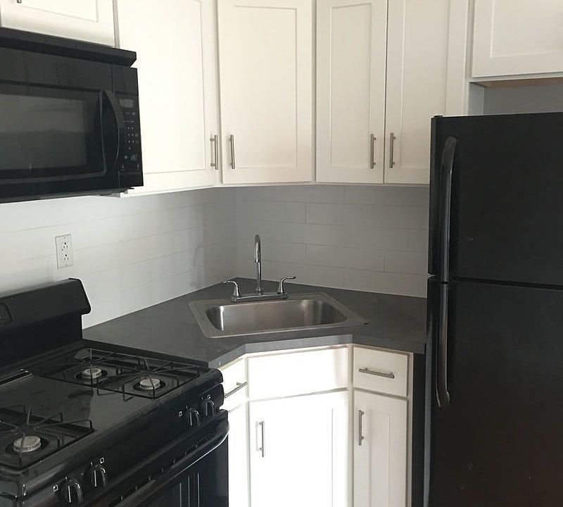 2nd image of 2751 Barker Ave APT Y32