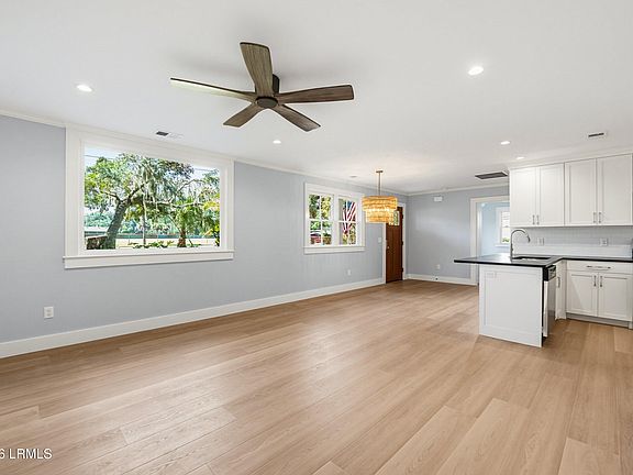 5th image of 1307 Lafayette Street