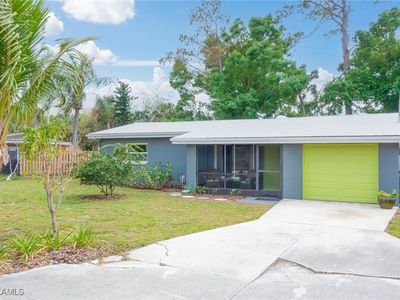 1877 Queen Ct, North Fort Myers, FL, 33917