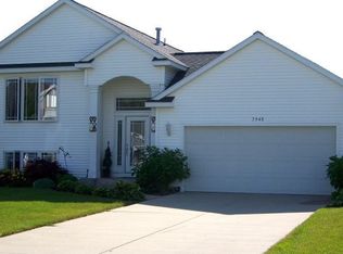 7945 Schoolside Dr, Hudsonville, MI 49426