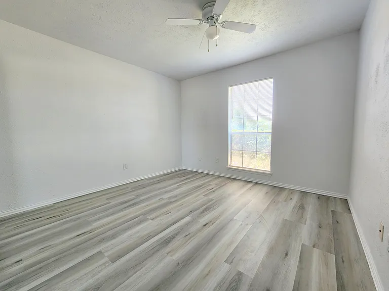 4813 Nash Dr — Photo 17