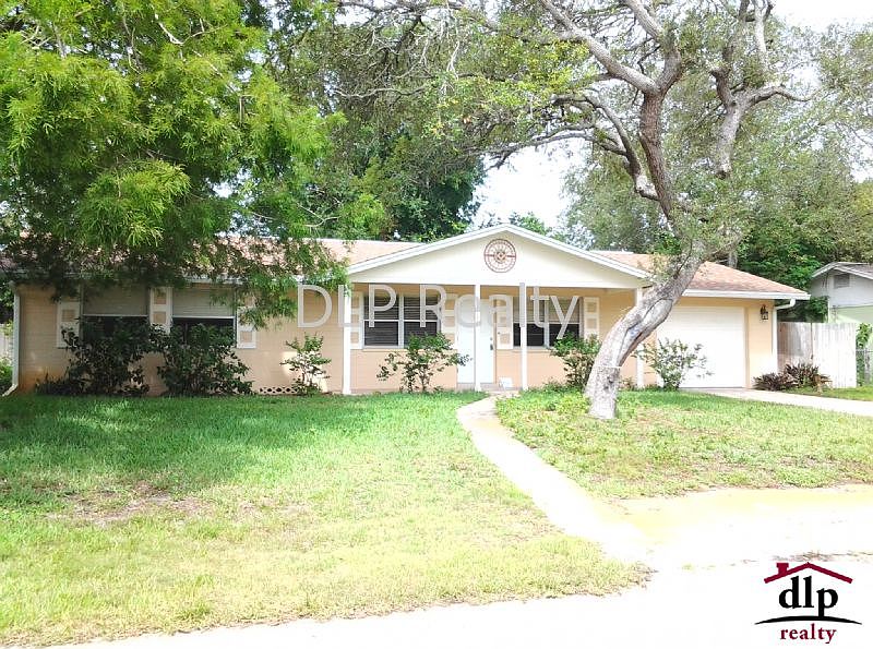 1st image of 1536 Valencia Ave