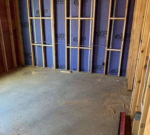 5th image of 7310 Woodpecker Way #34