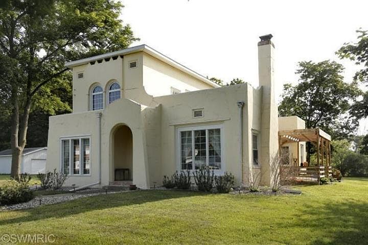 1st image of 358 Burgess Dr