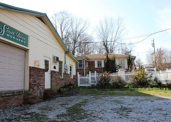 5th image of 166 Kingwood Dr