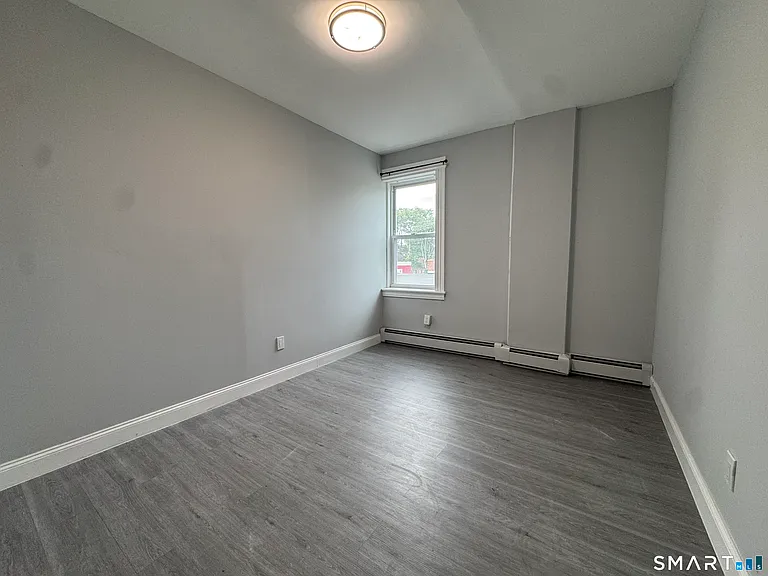 1874 Barnum Ave — Photo 7