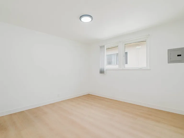1217 N Kingsley Dr #4 — Photo 12