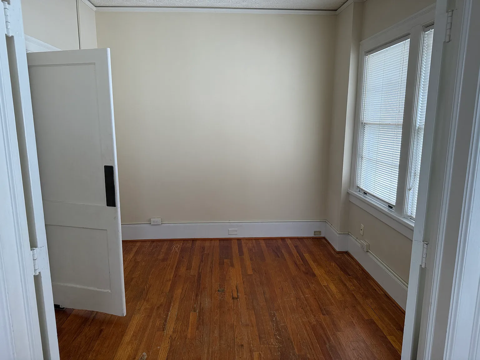 1607 Wynnton Rd — Photo 3